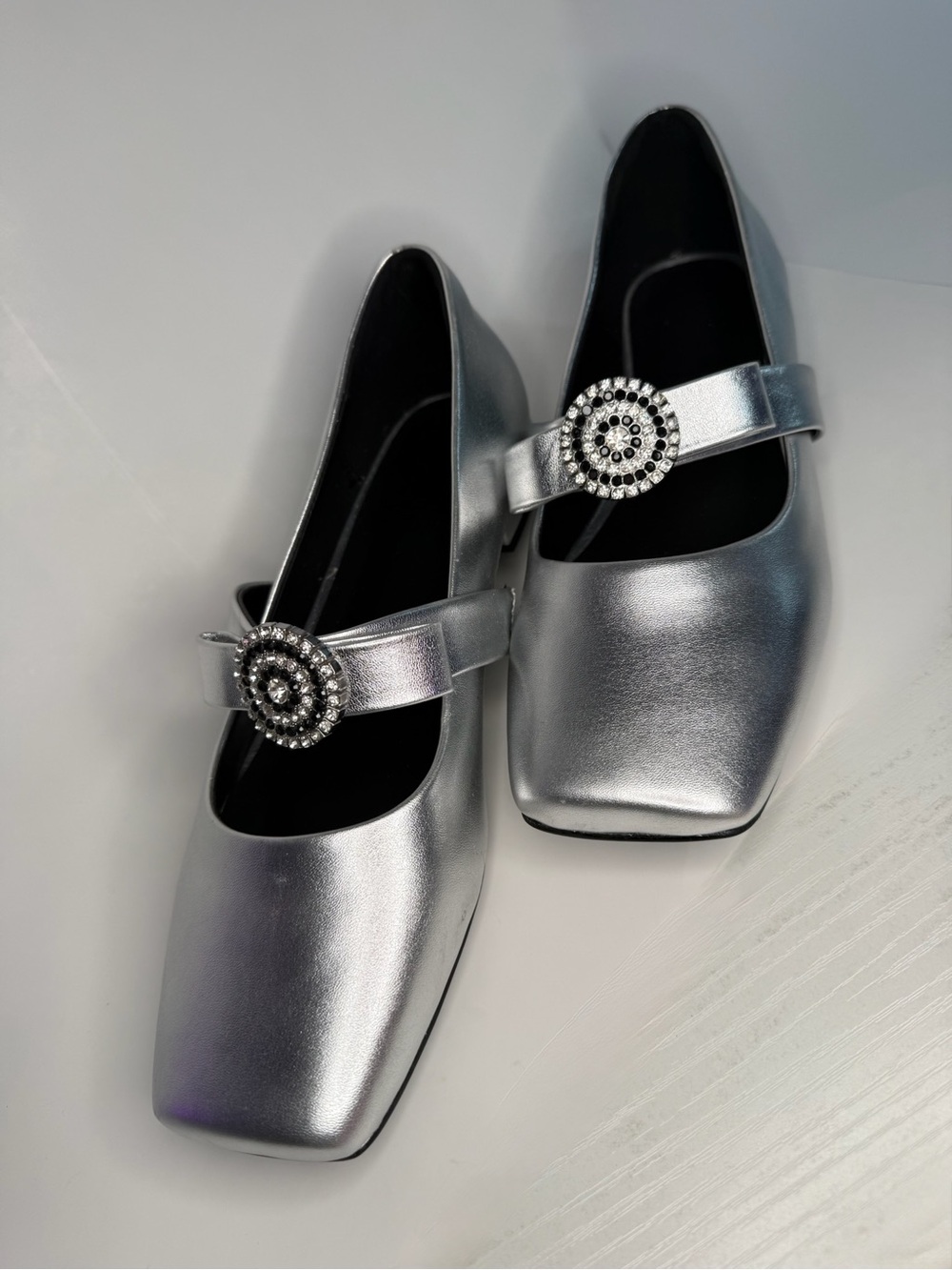 Silver Mary Jane Block Heel Pumps Women’s Size 7.5 Square Toe Rhinestone Buckle